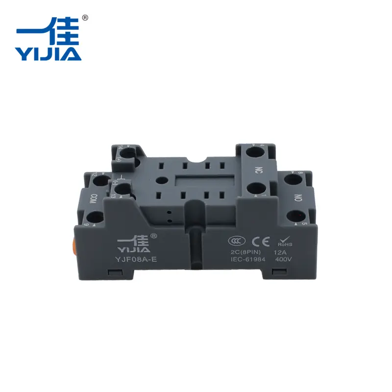 Relay socket